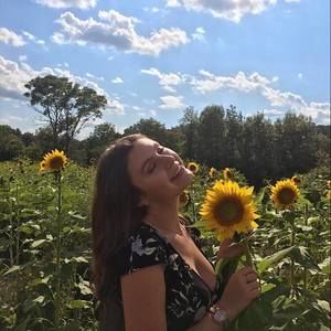 Meet your Posher, Maddy